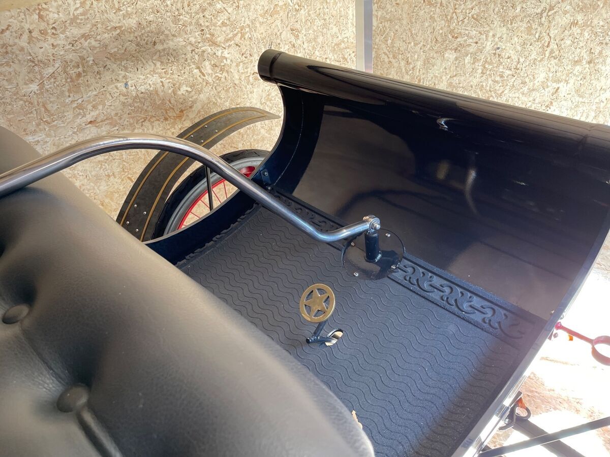 1901 Oldsmobile Curved Dash - REPLICA - WITH ENCLOSED TRAILER - - photo 4