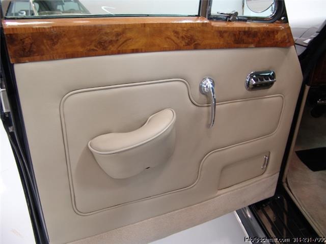 1965 Rolls-Royce Silver Cloud Saloon - photo 10