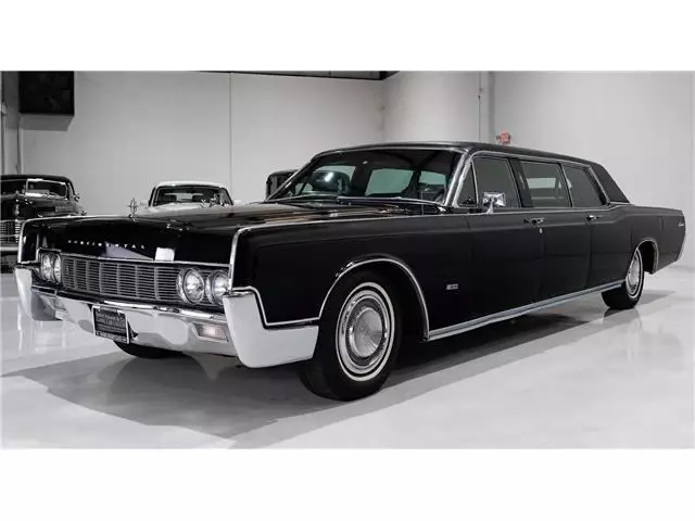1967 Lincoln Continental Executive Limousine - photo 2