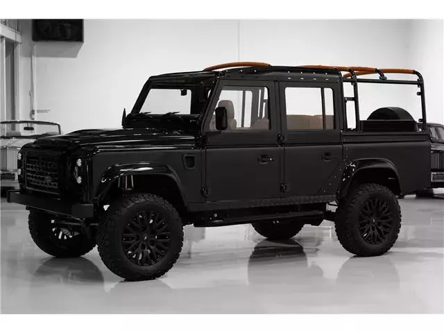 Black over Brown | Please "See full description" for more photos/info 1993 Land Rover Defender 110 SUV