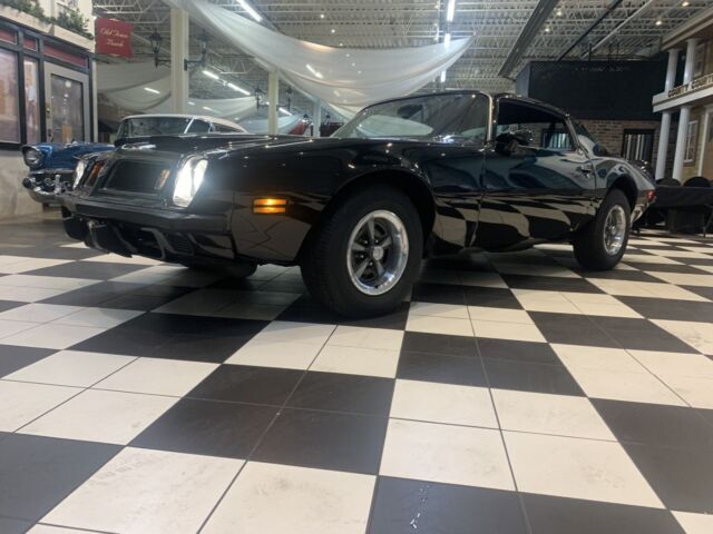 1975 Pontiac Firebird - photo 2