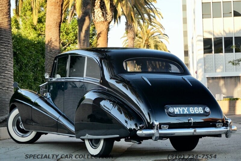 1952 Rolls-Royce Silver Wraith - photo 12
