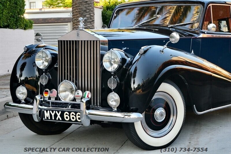 1952 Rolls-Royce Silver Wraith - photo 2