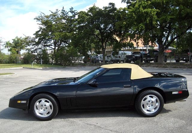 1988 Chevrolet Corvette Convertible - photo 2