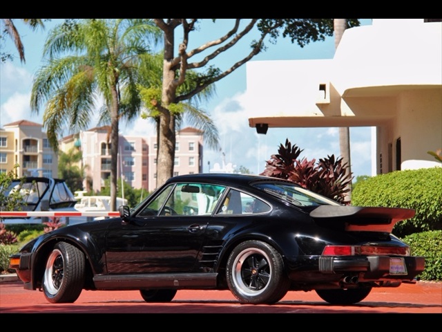 1988 Porsche 911 Turbo 930 Factory Slantnose - photo 3