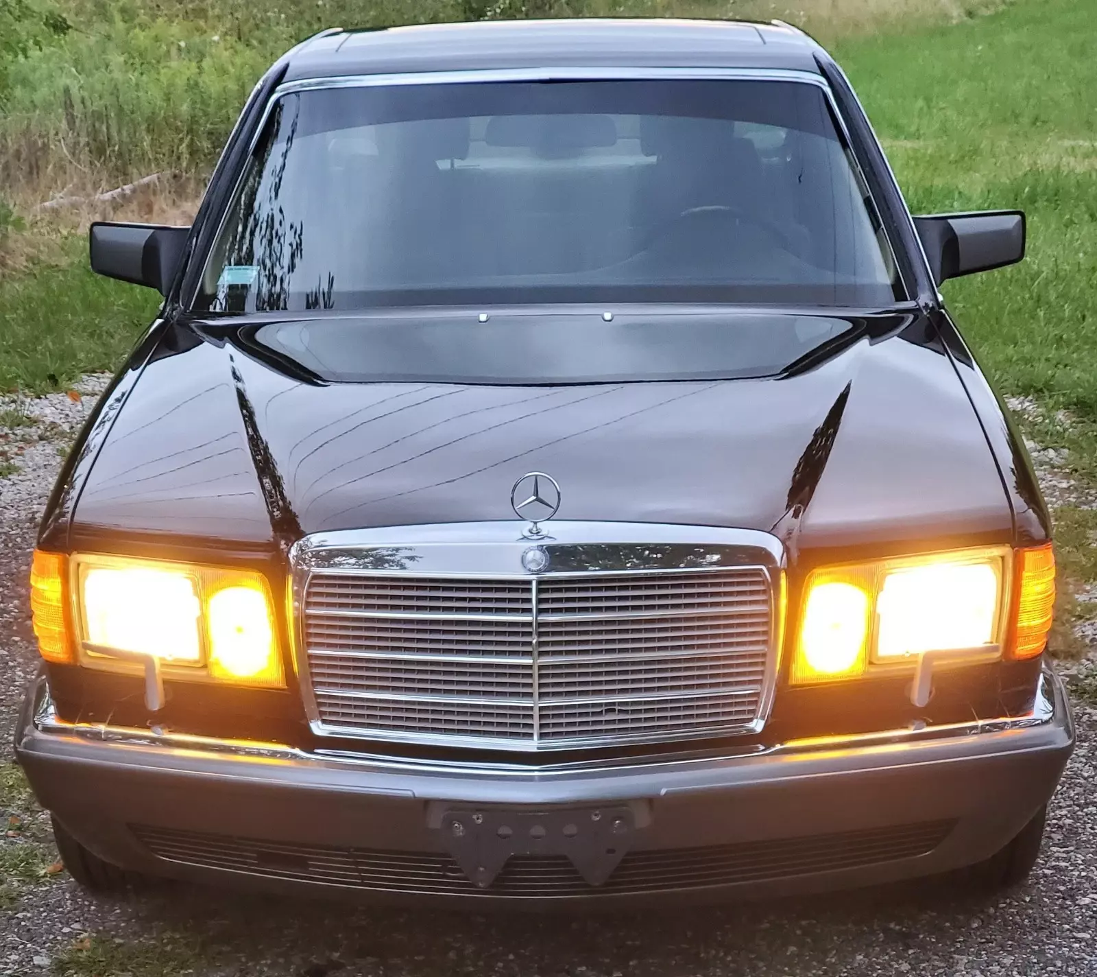 Black/ TaN 1991 Mercedes-Benz 300SE  I6 1991 Mercedes-Benz 300-Series