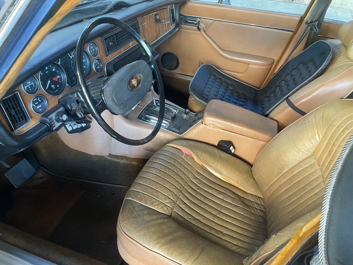 1976 Jaguar XJ6 - photo 10