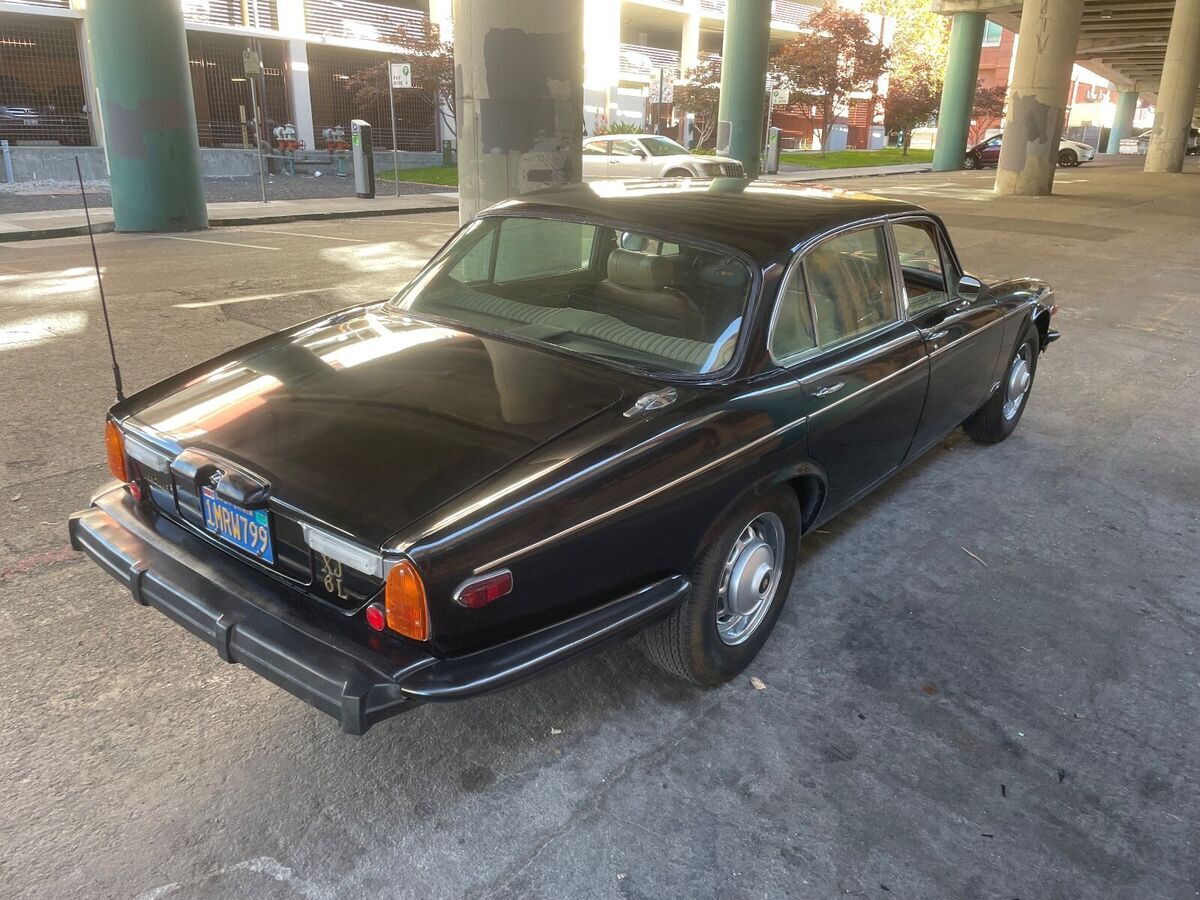 1976 Jaguar XJ6 - photo 6