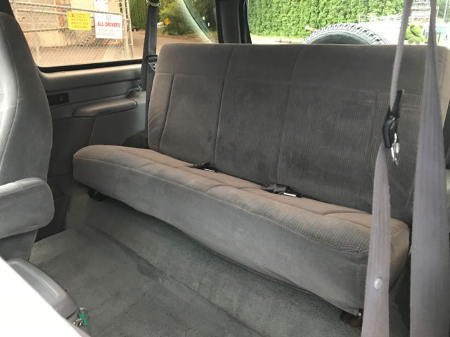 1994 Ford Bronco XLT Full Size 4WD Low Miles - photo 8