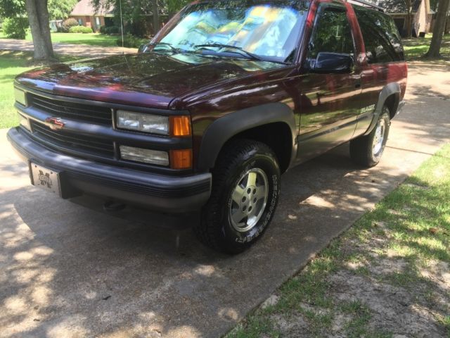 Blazer, Tahoe, 2 door Tahoe, 4wd , rare, looks new, new tires 1994 Chevrolet Blazer SUV