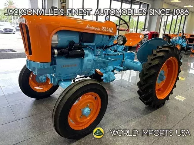 BLUE 1960 LAMBORGHINI 2241R TRACTOR 2241R - (COLLECTOR SERIES) 1960 LAMBORGHINI 2241R TRACTOR 2241R - (COLLECTOR SERIES)
