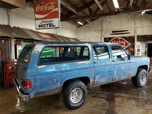 1974 Chevrolet Suburban 1500 4x4 Custom Deluxe - photo 9