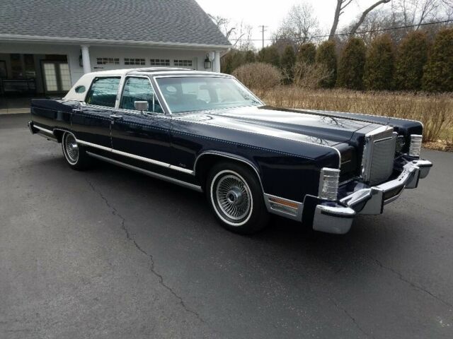 Blue Lincoln Continental with 0 Miles available now! 1979 Lincoln Continental Town Car