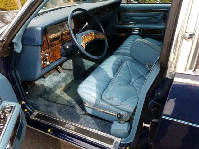 1979 Lincoln Continental Town Car - photo 11