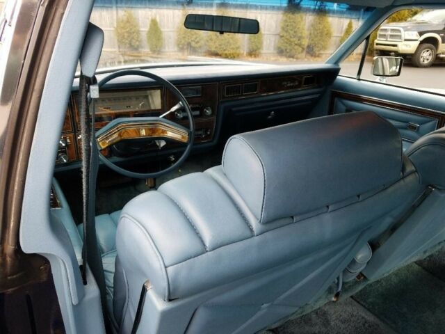 1979 Lincoln Continental Town Car - photo 8