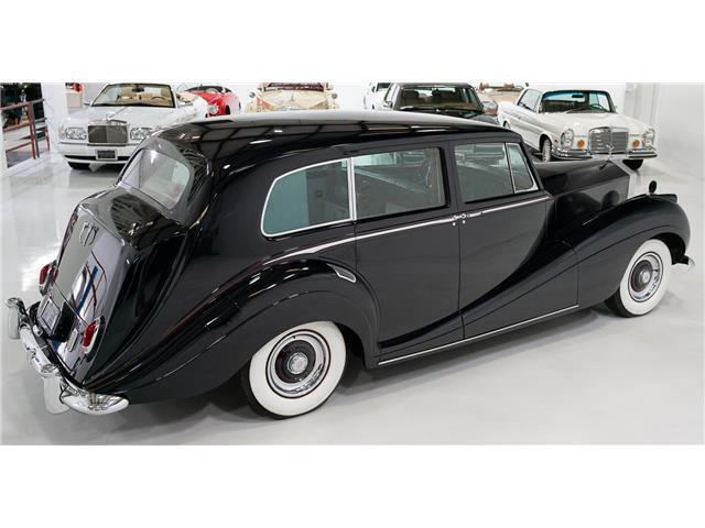 1956 Rolls-Royce Silver Wraith Enclosed Drive Limousine - photo 10