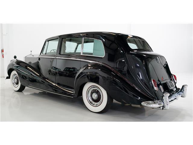 1956 Rolls-Royce Silver Wraith Enclosed Drive Limousine - photo 8