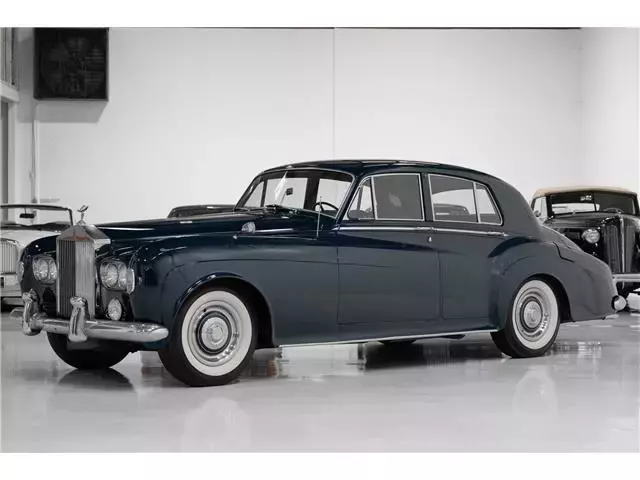 Blue over Grey | Please "See full description" for more photos/info 1965 Rolls-Royce Silver Cloud Saloon