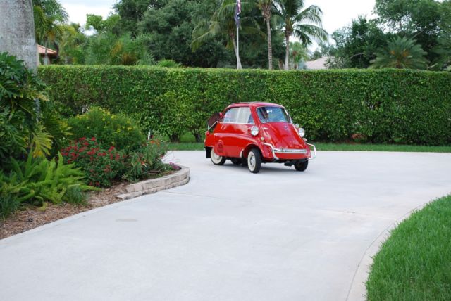 BMW 1958 Isetta 300 Restored Microcar AACA National First Prize 2007 Winner 1958 BMW Isetta