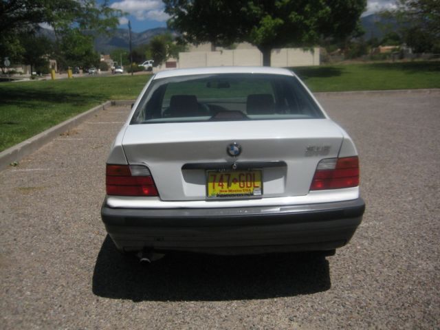 1994 BMW 3-Series 4 Door Sedan - photo 4