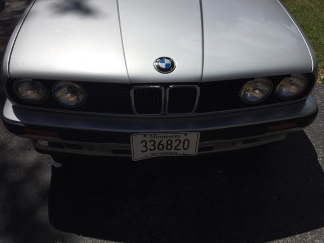 1991 BMW 3-Series 318is - photo 2