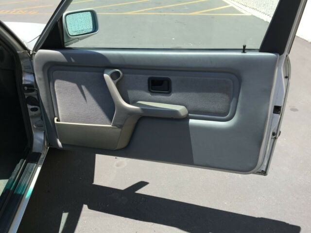 1991 BMW 3-Series 318IS - photo 7