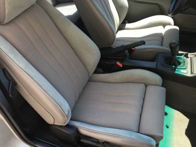 1991 BMW 3-Series 318IS - photo 8