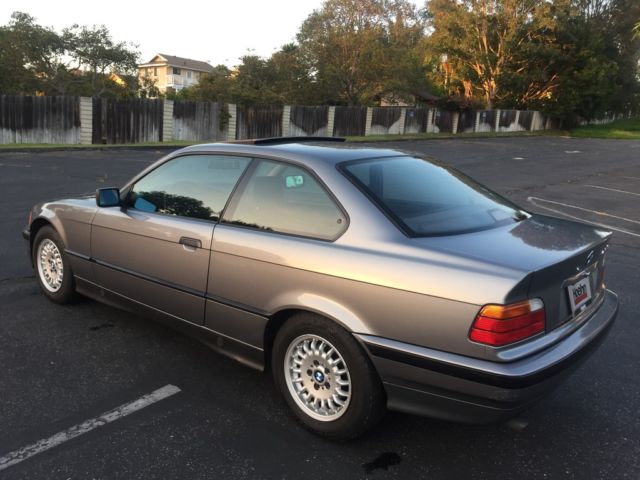 1992 BMW 3-Series IS - photo 4