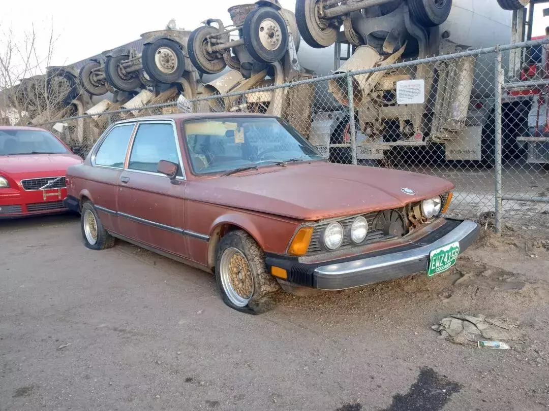 Bmw 320i*104k*Manual-E9 e12 e23 e24 e36 e34 2002 m3 m package e28 e32 m5 e30 m6 1977 BMW 3-Series 320i