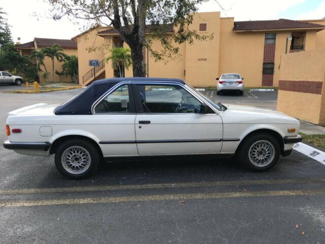 1986 BMW 3-Series BAUR CABRIOLET - photo 4