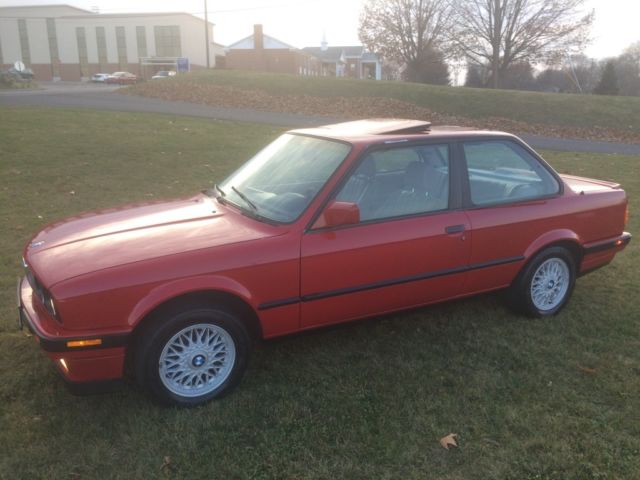 1989 BMW 3-Series 325is - photo 2