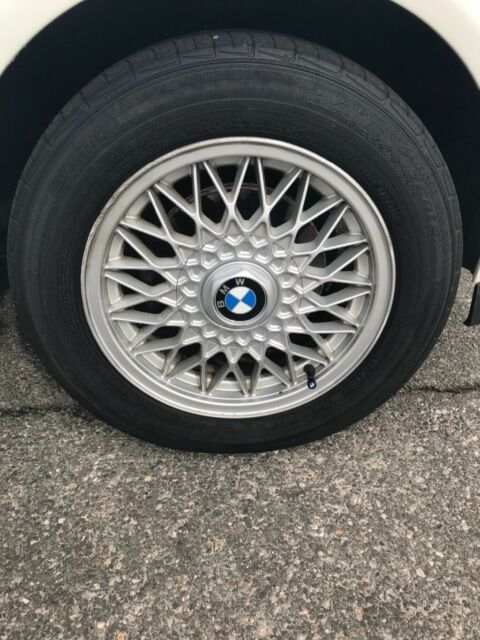 1991 BMW 3-Series 325ix - photo 6