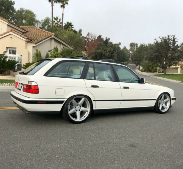 1992 BMW 5-Series 525iT e34 - photo 2