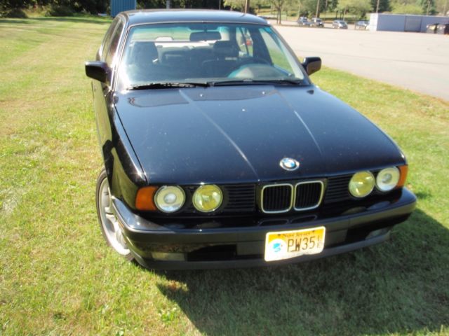 BMW 525i - 1990- VERY LOW ORIGINAL MILES 1990 BMW 5-Series 525i