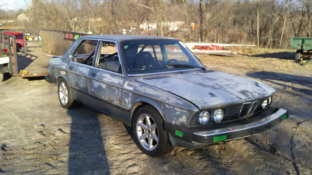 BMW 530i RACE CAR e28 FULL CAGE 1986 BMW 530i ?