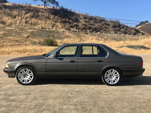 1990 BMW 7-Series 735i - photo 6