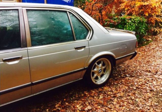 1983 BMW 7-Series Hatchback - photo 6