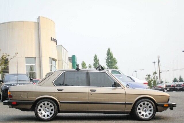 1983 BMW 5-Series 528e - photo 2