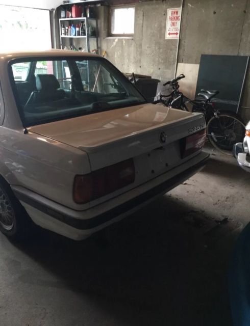 1990 BMW 3-Series 325is - photo 2