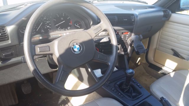 1987 BMW 3-Series 4 doors - photo 8