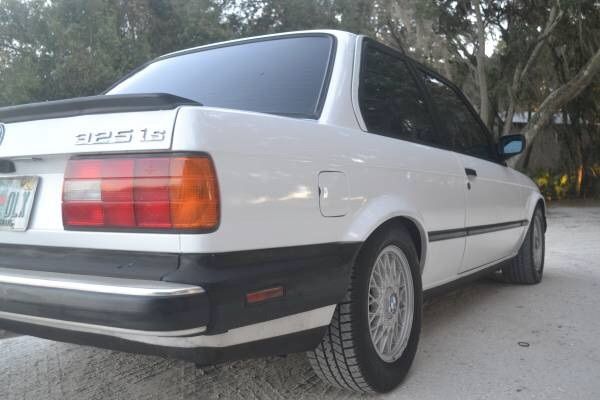 1988 BMW 3-Series E30 325is - photo 3