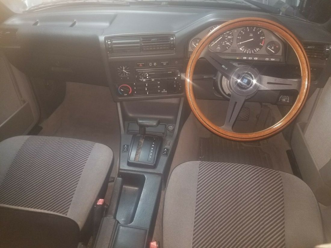 1990 BMW 3-Series is - photo 3