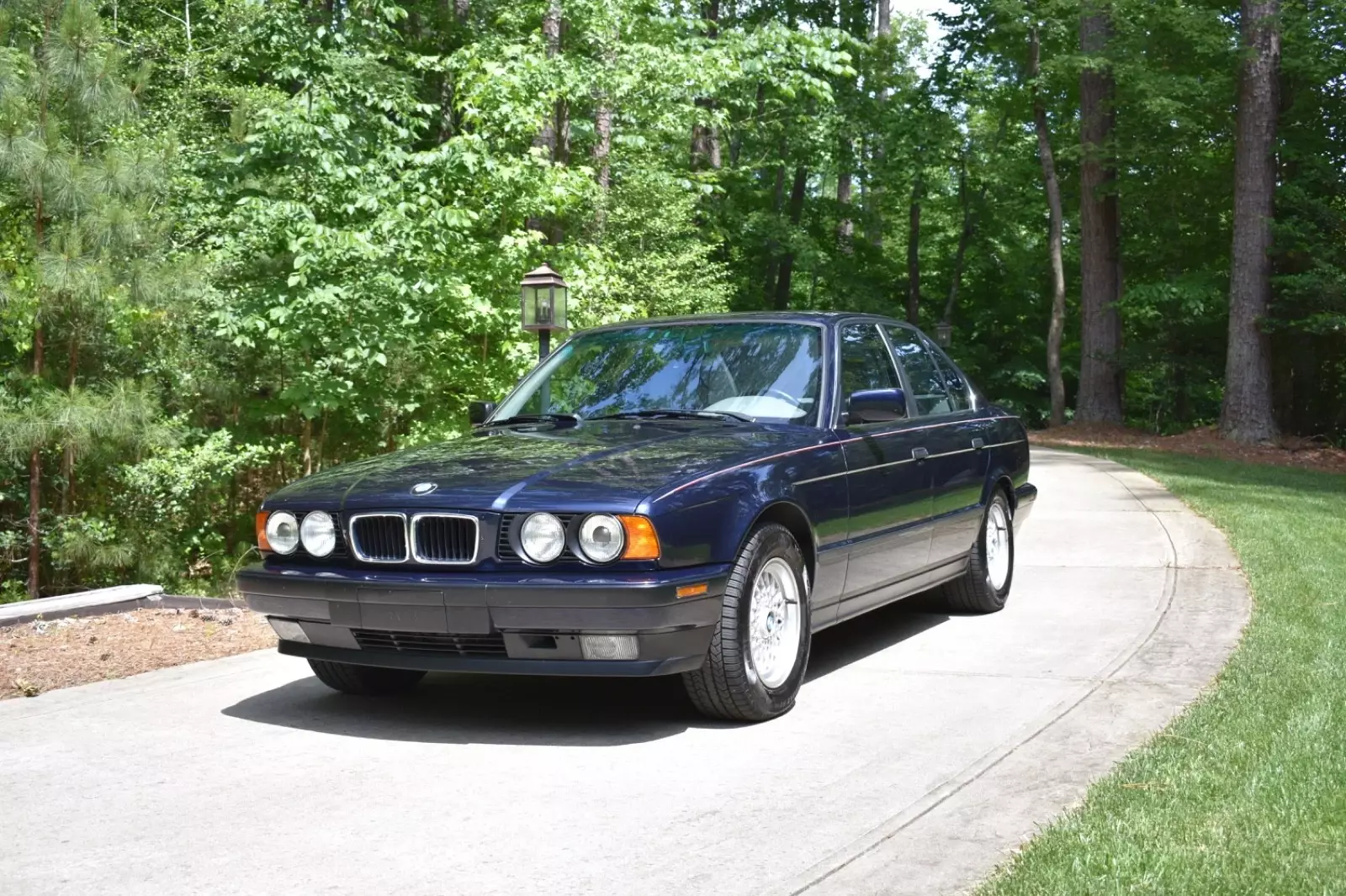 BMW E34 1994 BMW 5-Series