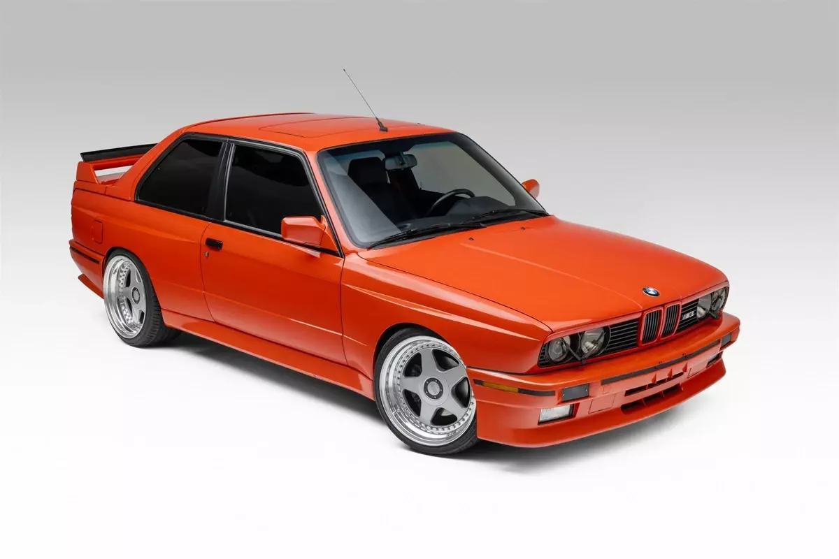 BMW M3 E30 1988 Henna Red 1988 BMW M3