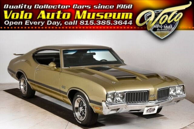 Body off frame fresh restoration. Rare 4-speed! 1970 Oldsmobile 442 --