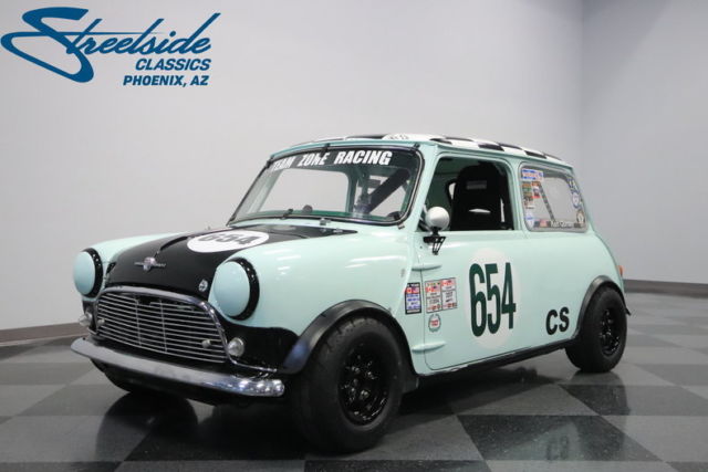 BORED 1310CC, 4-SPEED, LESS THAN 10 HOURS ON BUILD, UPGRADED FOR VINTAGE RACES!! 1962 Austin Mini Cooper