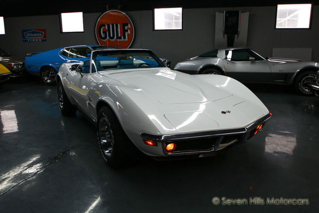1969 Chevrolet Corvette Stingray Convertible - photo 2
