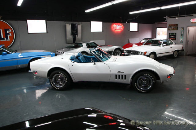 1969 Chevrolet Corvette Stingray Convertible - photo 3