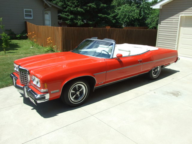 1974 Pontiac Grand Ville Convertible - photo 2