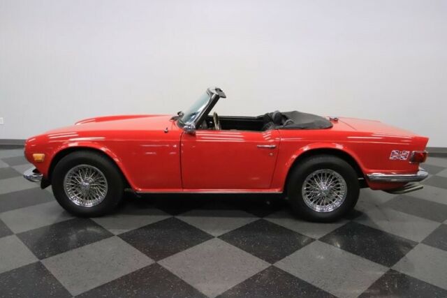 1974 Triumph TR-6 -- - photo 8